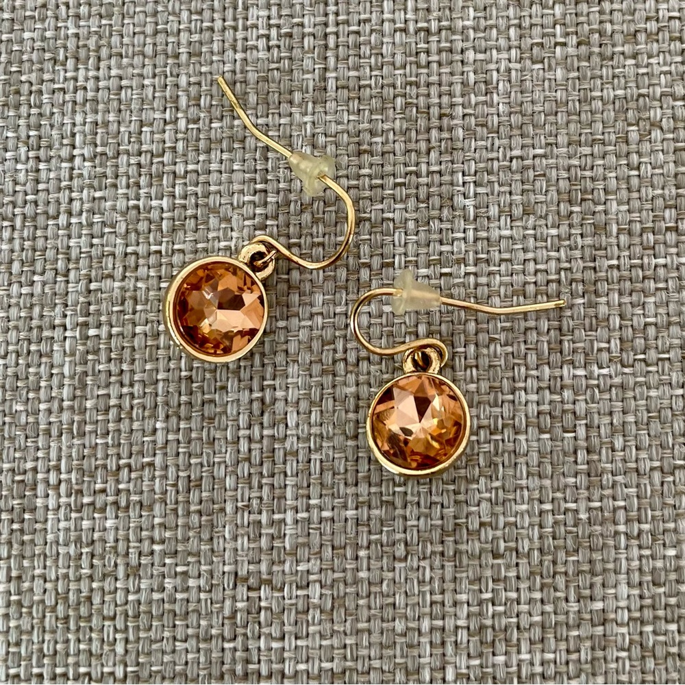 NWOT Earnings Peach Faceted Crystal and Gold Metal - Picture 3 of 6